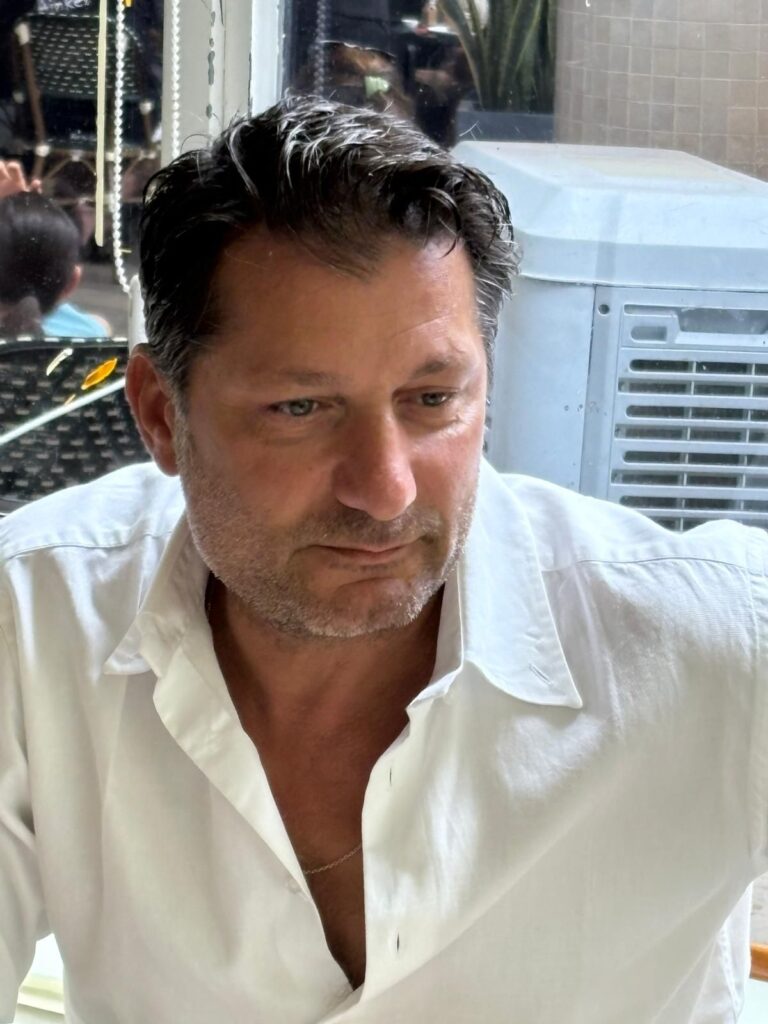 שלומי פנחס - מומחה בצוות הייעוץ של שולמן אסטרטגיה - ייעוץ למסעדנים